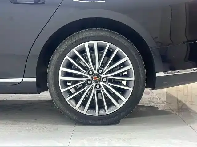 Hongqi H9 — Фото автомобиля 15
