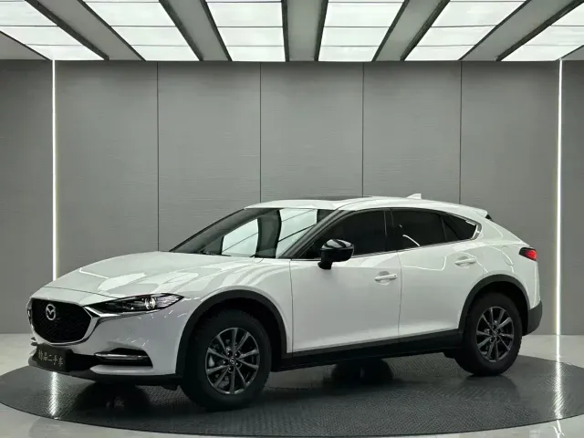 Фотография автомобиля — Mazda CX-4