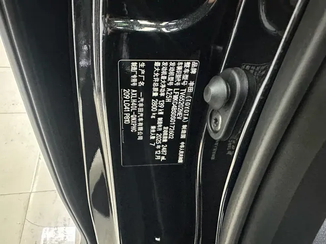 Toyota Granvia — Фото автомобиля 24