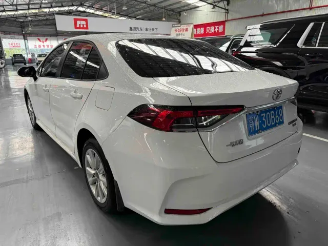Toyota Corolla — Фото автомобиля 7