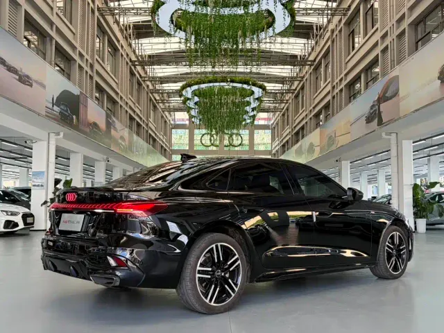 Audi A5L — Фото автомобиля 3