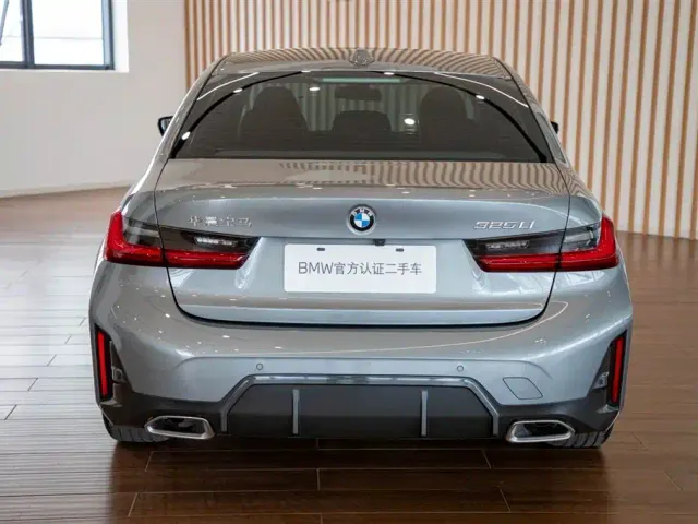 BMW 3 Series — Фото автомобиля 7