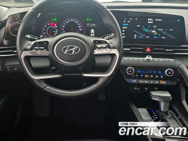 Hyundai AVANTE Avante (CN7) — Фото автомобиля 13