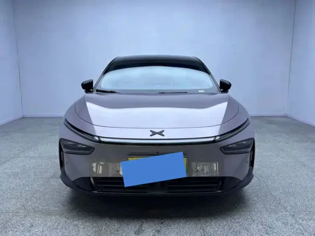 Xpeng P7+ — Фото автомобиля 2