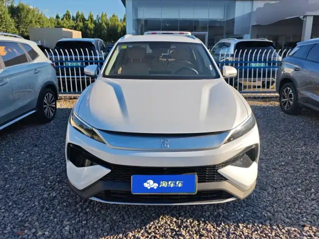 BYD Song Pro — Фото автомобиля 2