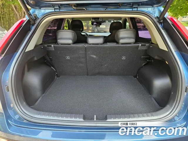 Kia Niro — Фото автомобиля 14