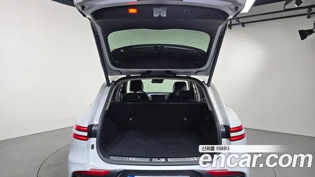 Genesis GV70 2.5T Бензин 2WD — Фото автомобиля 16