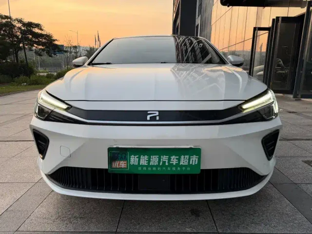 Roewe Feifan ER6 — Фото автомобиля 2