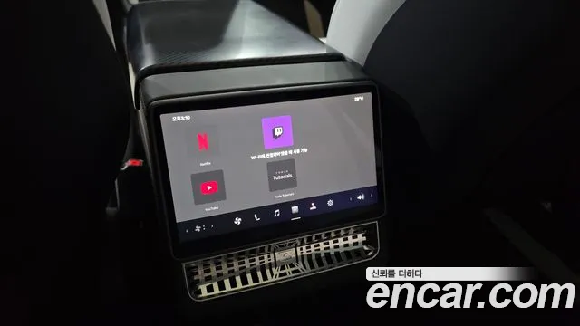 Tesla Model 3 — Фото автомобиля 18