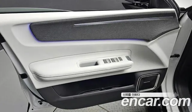 Polestar Polestar 4 — Фото автомобиля 25