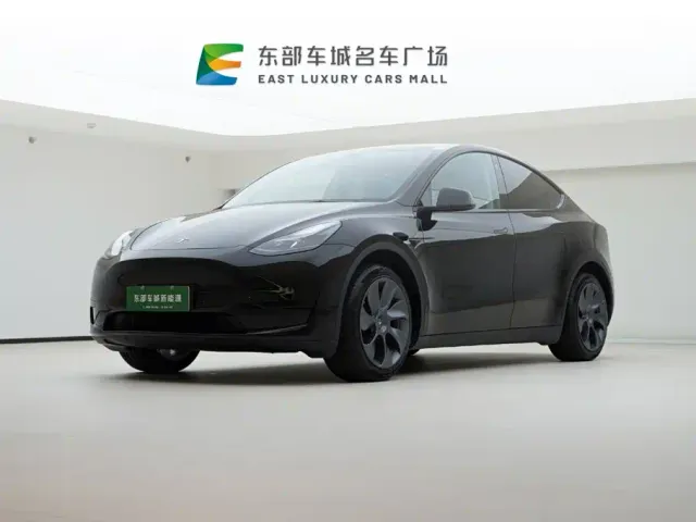 Фотография автомобиля — Tesla Model Y