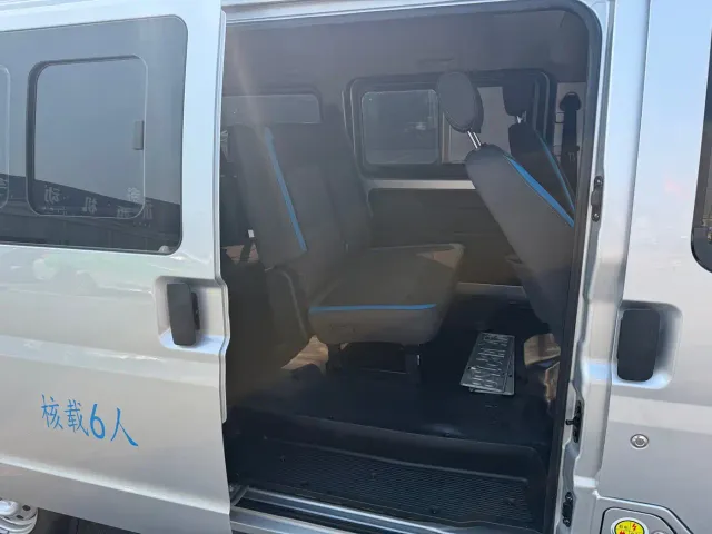 Dongfeng Xiaokang EC36II — Фото автомобиля 8