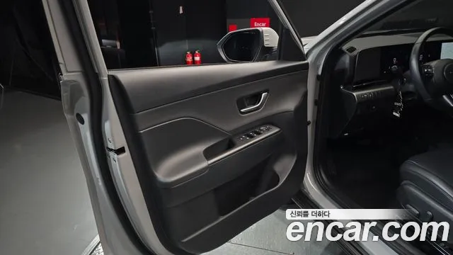 Hyundai Kona SX2 — Фото автомобиля 12