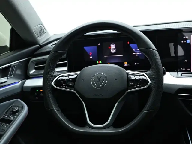 Volkswagen Lamando — Фото автомобиля 14