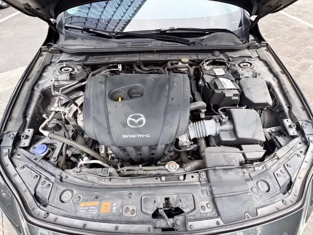 Mazda Axela — Фото автомобиля 9