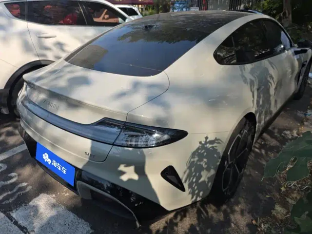 Xiaomi SU7 — Фото автомобиля 3