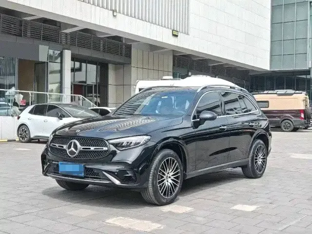 Фотография автомобиля — Mercedes-Benz GLC-Class