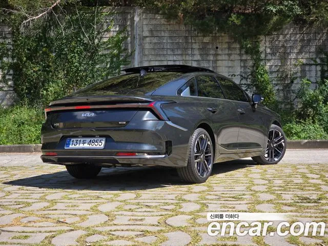 Kia K8 Signature — Фото автомобиля 2