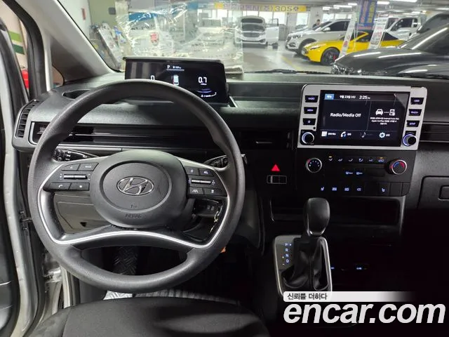 Hyundai Staria — Фото автомобиля 18