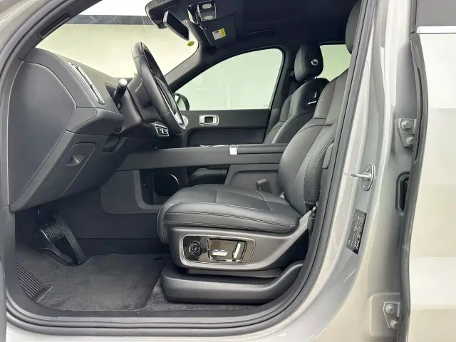Li Auto L9 — Фото автомобиля 6