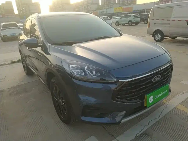 Ford Escape — Фото автомобиля 21