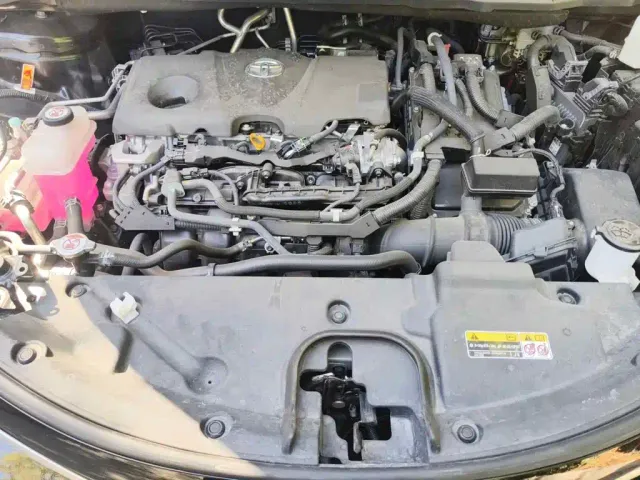 Toyota Granvia 2024 2.5L Hybrid Premium PLUS — Фото автомобиля 9