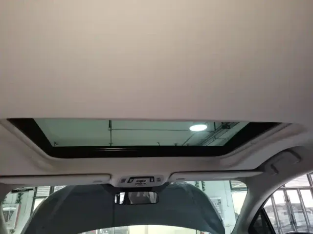 Toyota Granvia — Фото автомобиля 17