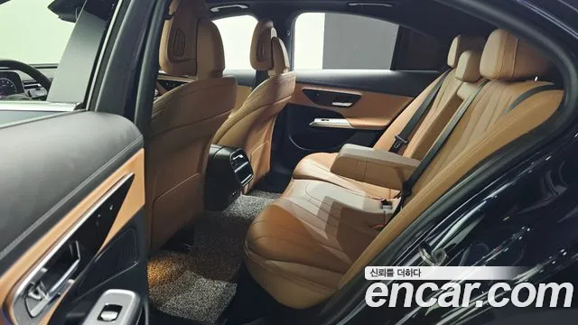 Mercedes-Benz E-Class W214 — Фото автомобиля 11