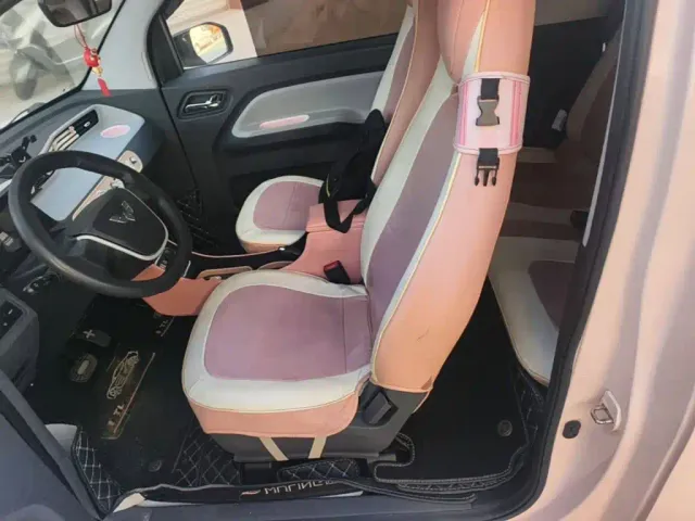 Wuling Hongguang Mini EV — Фото автомобиля 14