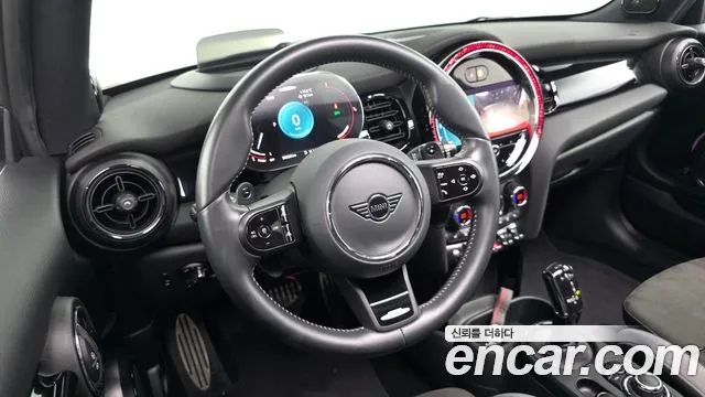 Mini Cooper — Фото автомобиля 12