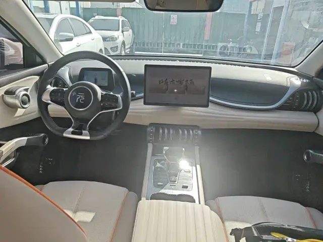 BYD Yuan PLUS — Фото автомобиля 9