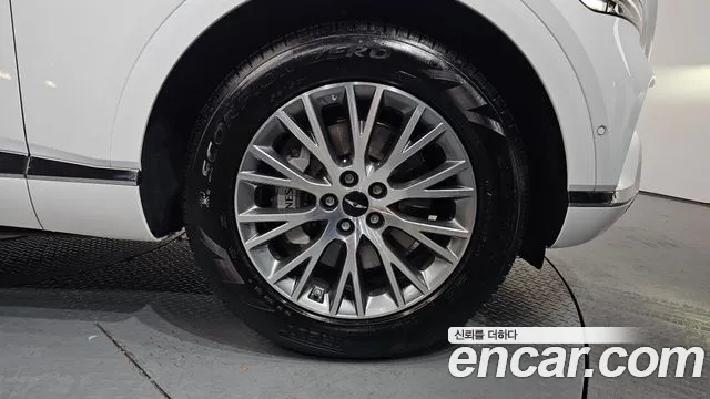 Genesis GV80 2.5T Бензин 2WD — Фото автомобиля 5