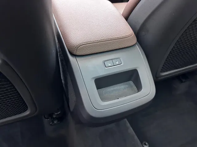 Volvo XC60 — Фото автомобиля 14