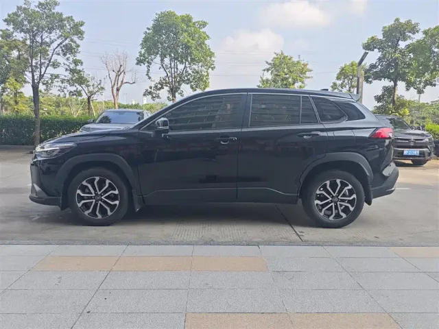 Toyota Frontlander — Фото автомобиля 3