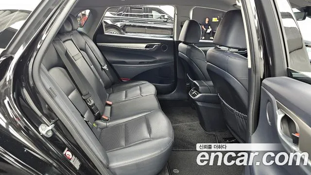 Hyundai Grandeur New — Фото автомобиля 18