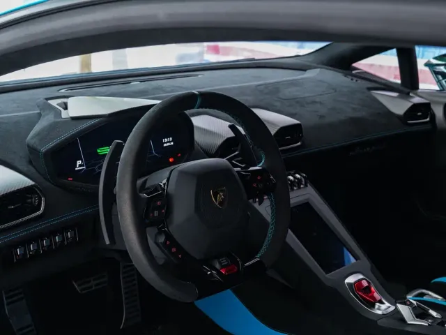 Lamborghini Huracan — Фото автомобиля 15