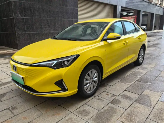 Фотография автомобиля — Changan Eado