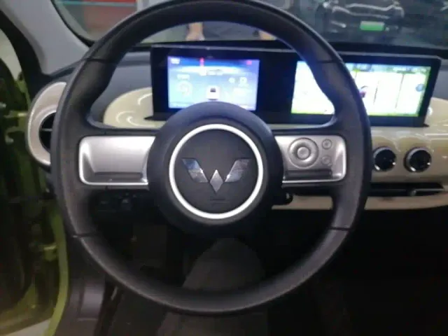 Wuling Bingo — Фото автомобиля 10