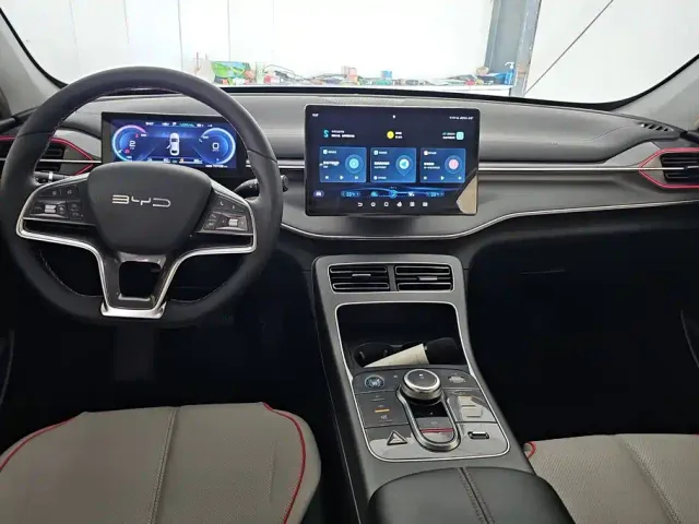 BYD Destroyer 05 2022 DM-i 55KM Premium — Фото автомобиля 12