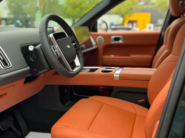 Li Auto L9 — Фото автомобиля 7