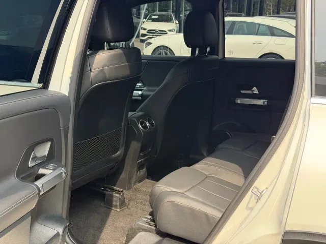 Mercedes-Benz GLB-Class — Фото автомобиля 12