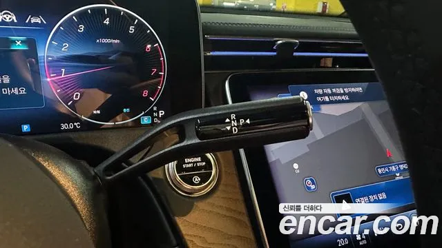 Mercedes-Benz E-Class — Фото автомобиля 9