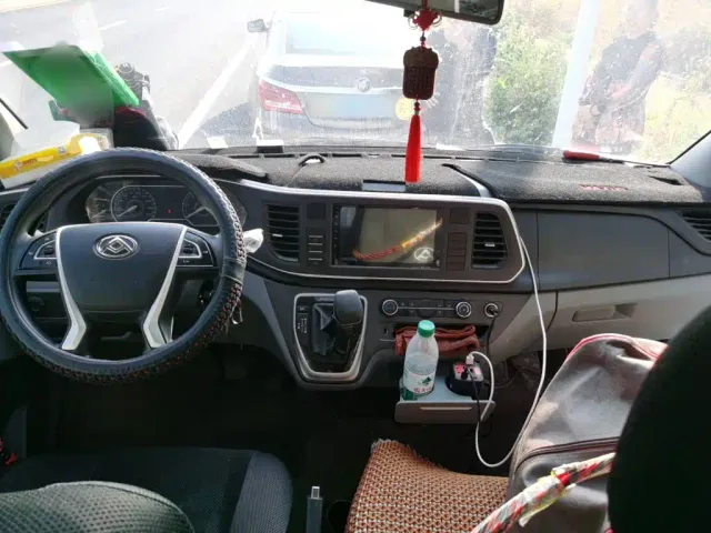 Maxus Xintu V80 — Фото автомобиля 5