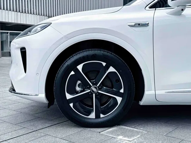 Shangjie SUV — Фото автомобиля 5