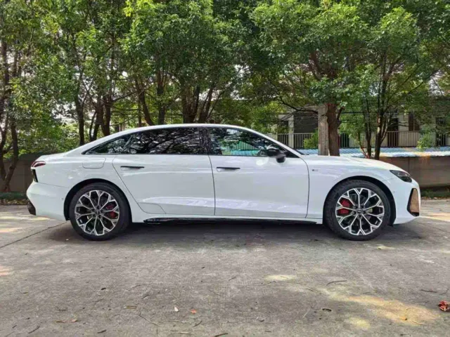 Audi A6L — Фото автомобиля 3