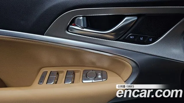 Genesis G70 Новый G70 Бензин 2.5T 4WD — Фото автомобиля 11