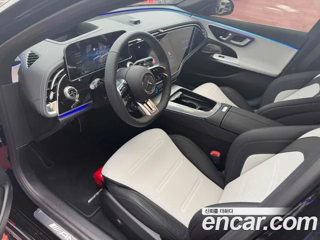 Mercedes-Benz E-Class — Фото автомобиля 7