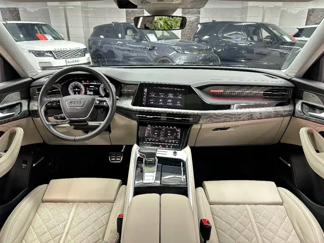 Audi Q6 — Фото автомобиля 18