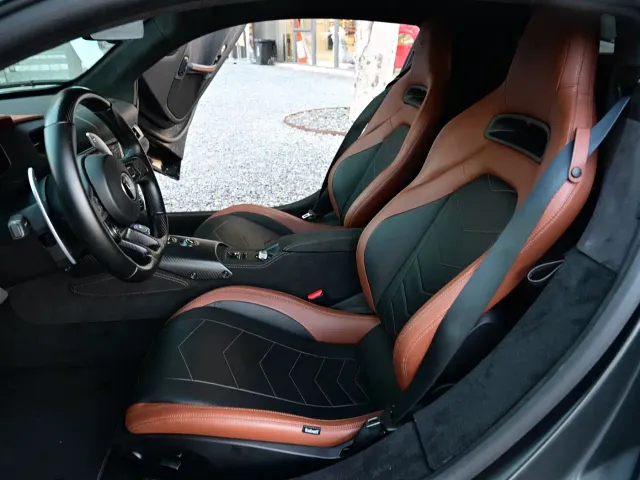 Maserati MC20 — Фото автомобиля 17