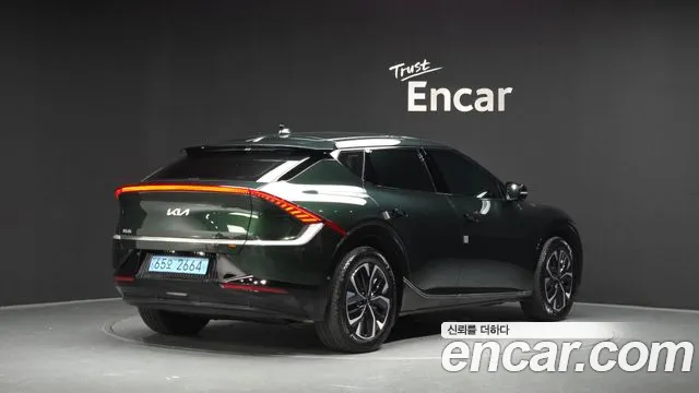 Kia EV6 — Фото автомобиля 2
